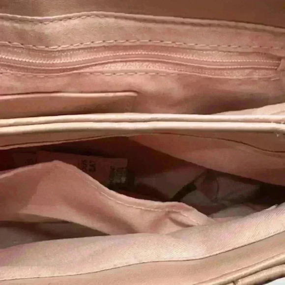 NWT GILDA PARIS GGH-521 Quilted Messenger Shoulder Bag in Blush - Picture 7 of 11